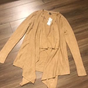 Dress barn roz and Ali tan sweater